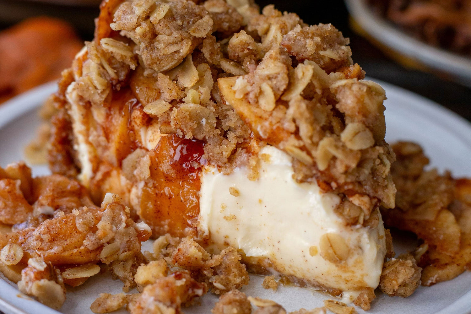 Apple Crumble Cheesecake