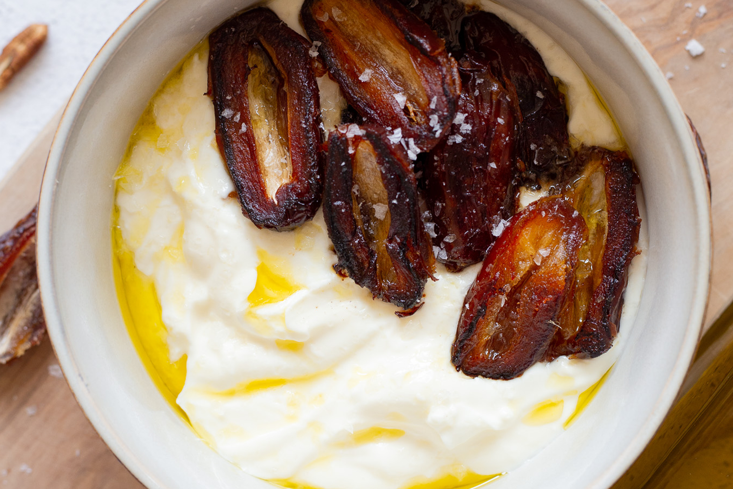 Caramelized Dates and Yogurt Bowl