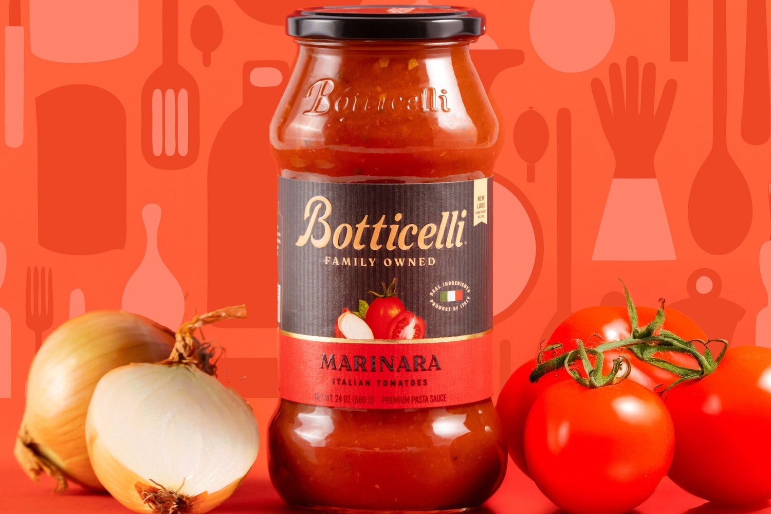 Marinara Sauce with ingredients next to it