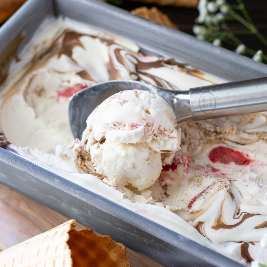 vanilla and balsamic glaze and raspberry swirls