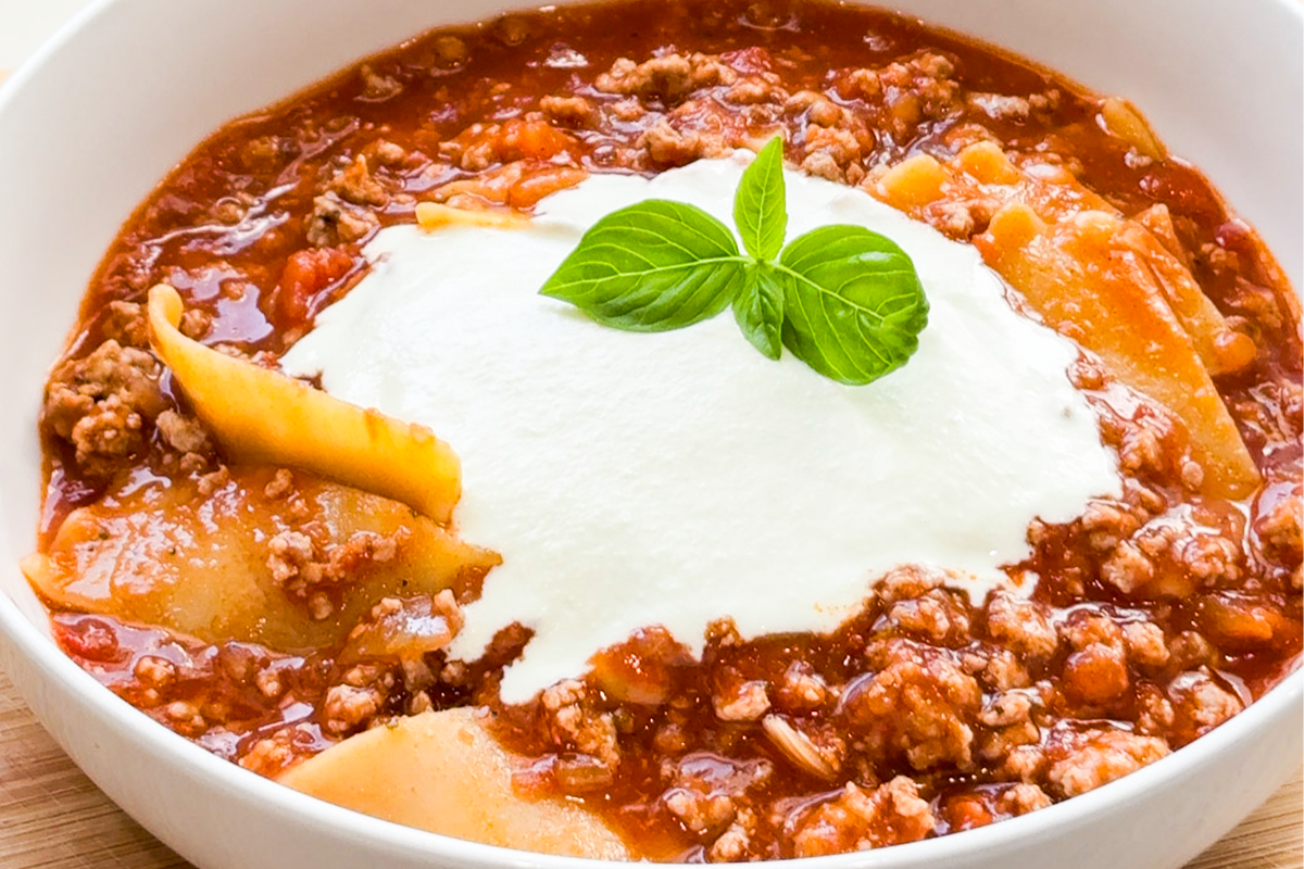 One-Pot Lasagna Soup