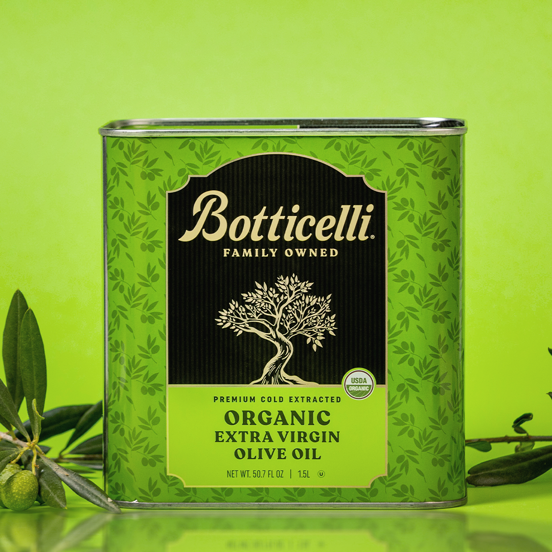 Botticelli organic extra virgin olive oil tin with green background